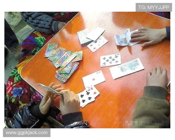 炸金花真人手机版安全稳定，随时随地享受真实对战体验